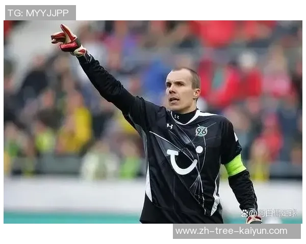 足球场上的恐惧心理解析如何克服对足球的恐惧感与焦虑情绪